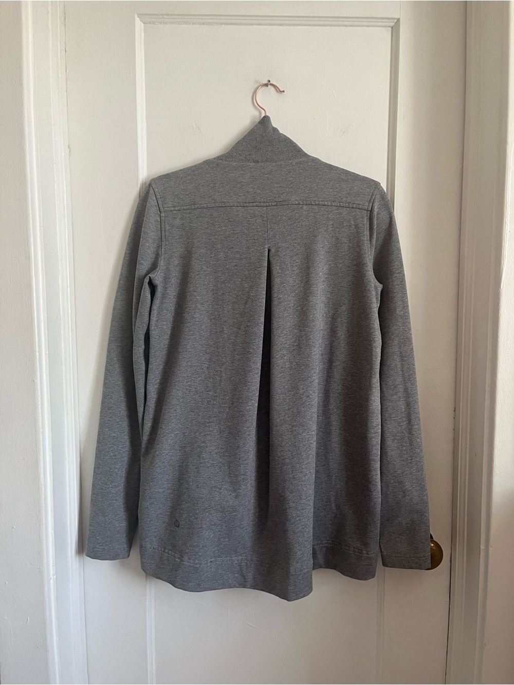 Lululemon Belle Wrap
Heathered Medium Grey - Picture 2 of 8